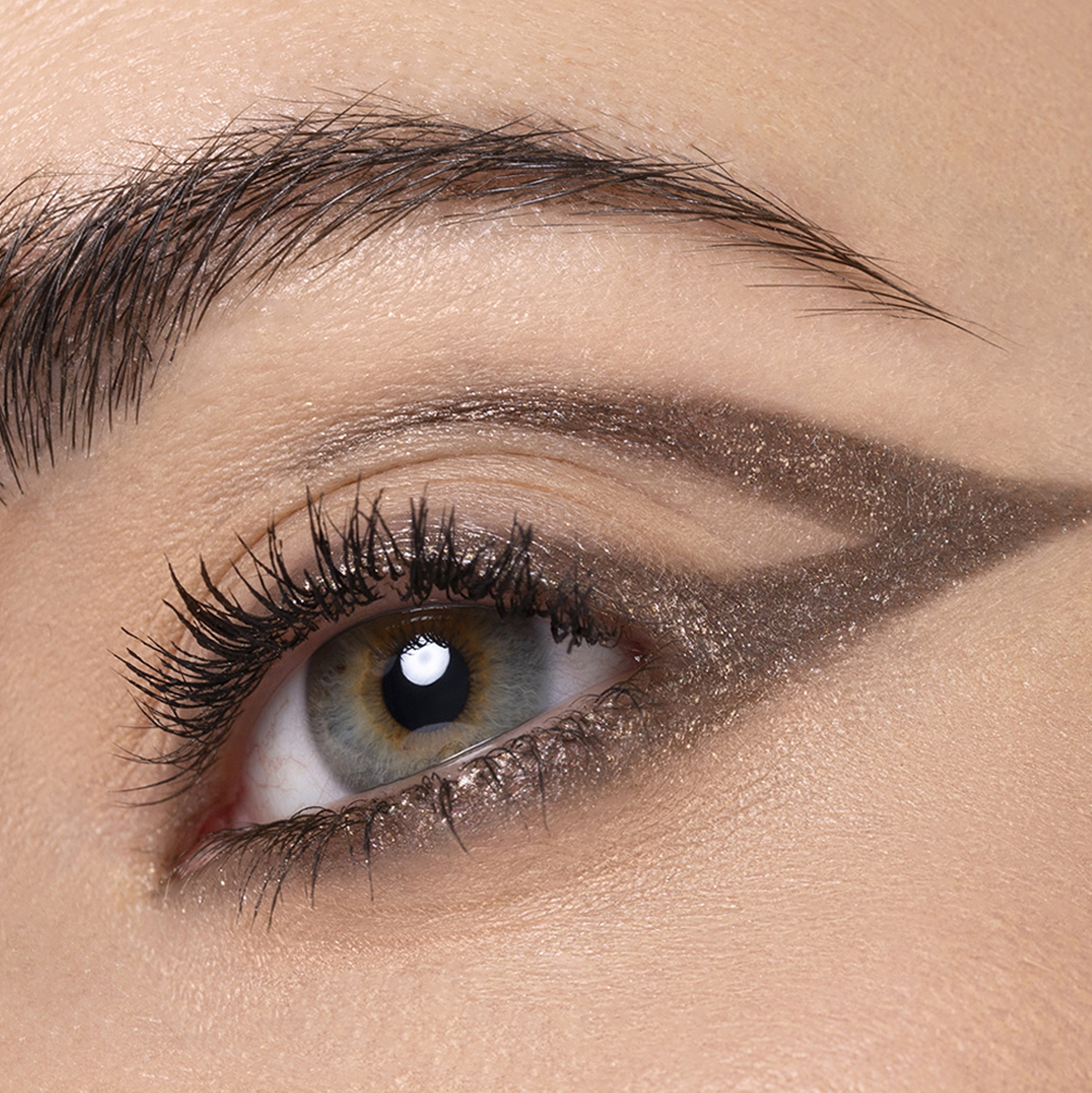 VELVET BUTTERFLY EYESHADOW Matitone ombretto ultra shimmer con olio di cocco e gamma orizanolo RAME